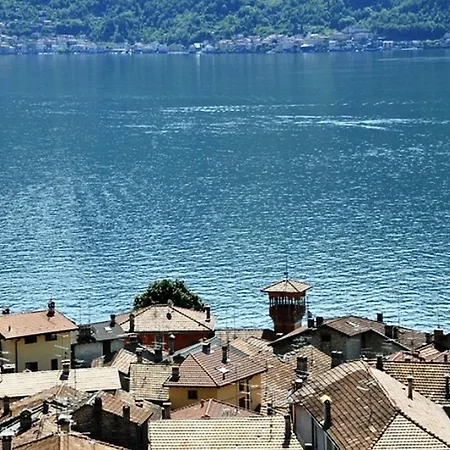 Colonno Panoramica Apartment *